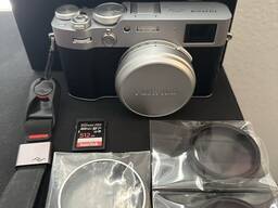 FUJIFILM X100VI Digital Camera (Silver)